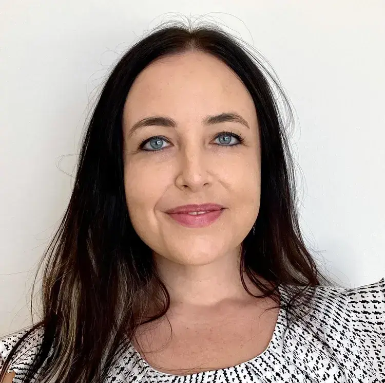 Dr Julia Garami